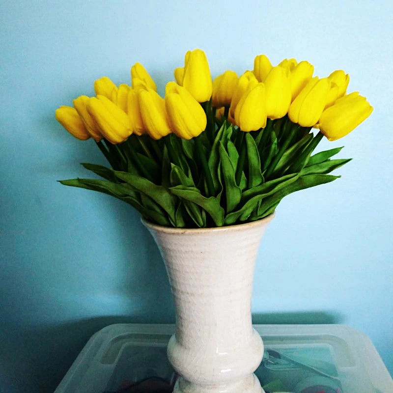 Beautiful Fashionable Tulips Artificial Flowers For Maintenance-Free Creative Home Décor Floral Displays For Living Room Dining Room Nordic Home Decoration