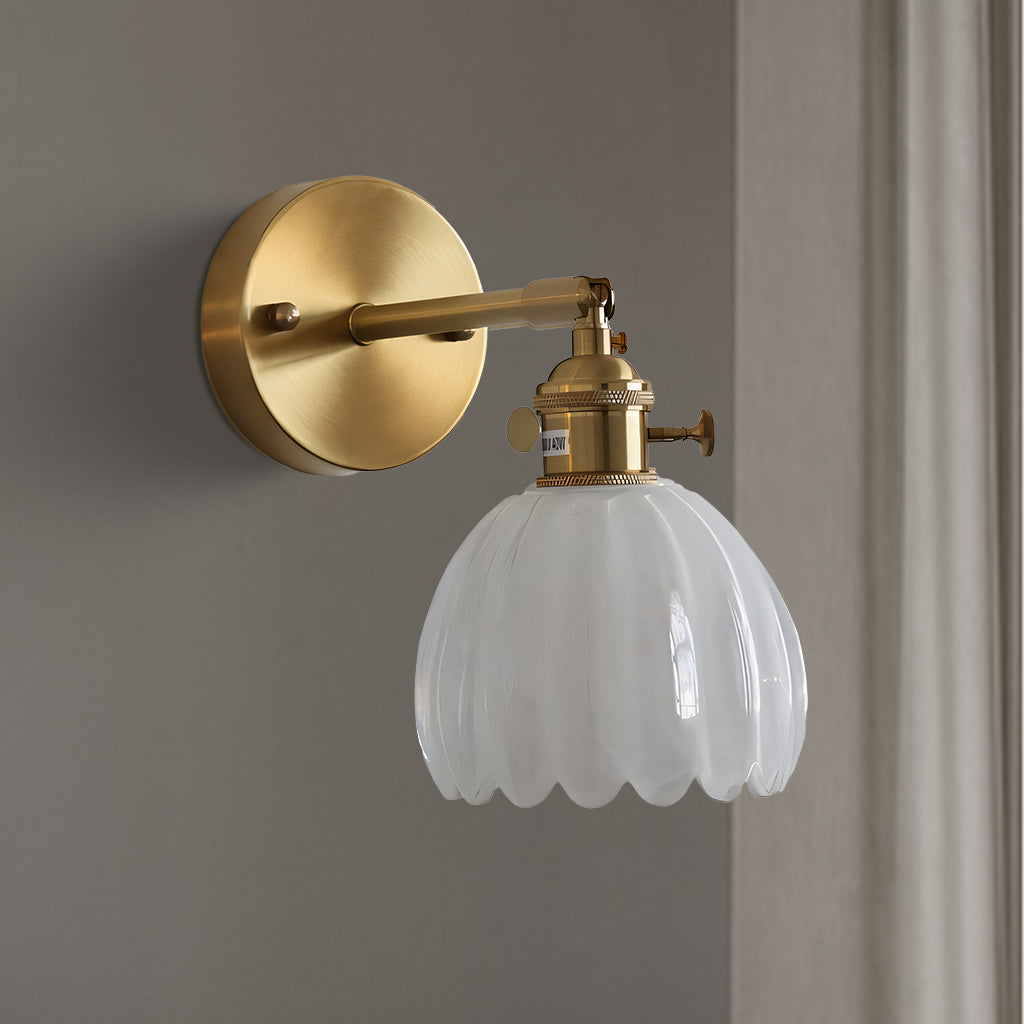 Freya Lotus glass wall light white.jpg__PID:955e312a-2a34-4497-84b6-c603b64db259