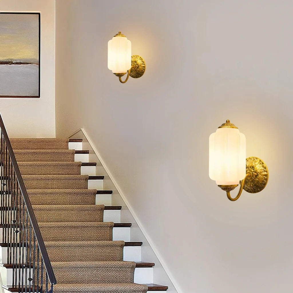 Isabella Opal Glass Vintage Brass Wall Sconce (6).webp__PID:27491886-55c8-4f84-9d39-9a433101581b