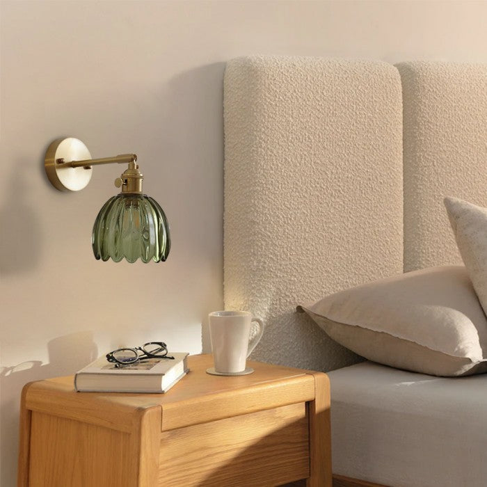 Freya Lotus glass wall light12.jpg__PID:48f90d25-230a-4188-8147-56f28d511cbf