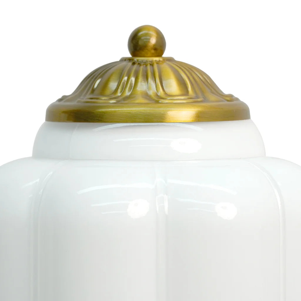 Isabella Opal Glass Vintage Brass Wall Sconce detail2.webp__PID:9a433101-581b-4f92-8dc7-92c4a9e6670b