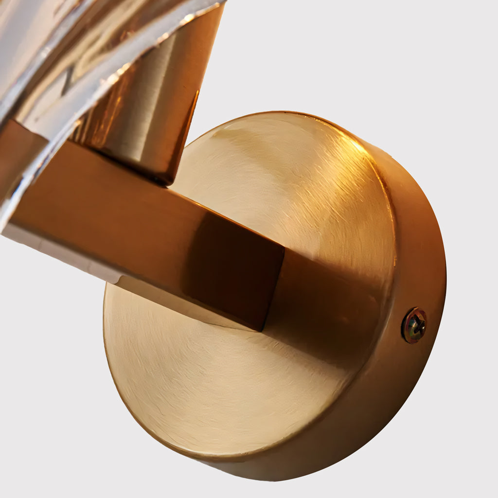 Luis shell wall light details2.jpg__PID:fa94a00d-640c-4454-b826-6b67f73fa5c2